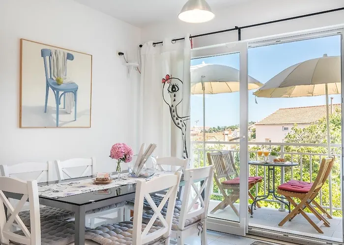 Karisima Apartament *