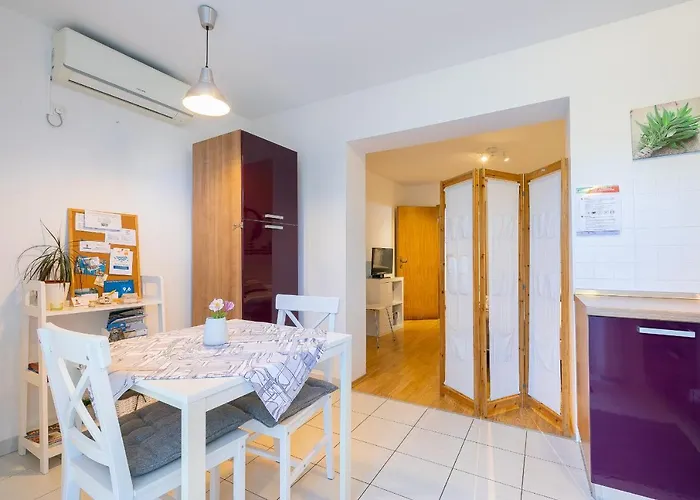 Karisima Apartament *