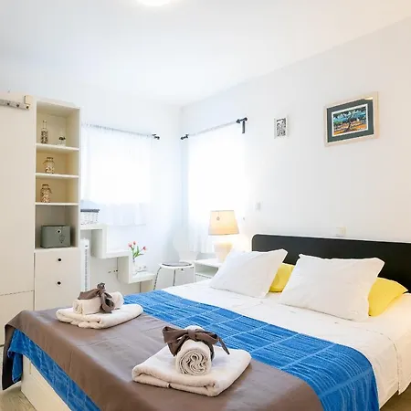 Apartamento Karisima *