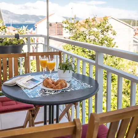 Karisima * Korčula