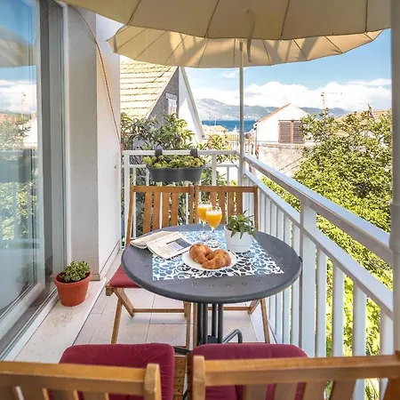 Appartement Karisima *